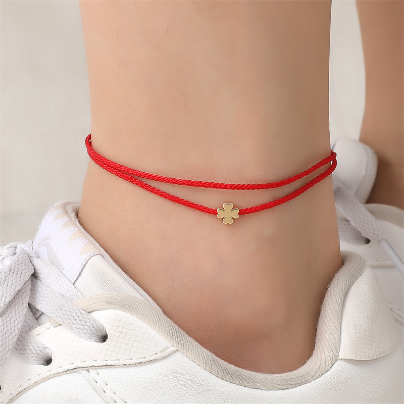 Four-leaf clover anklet