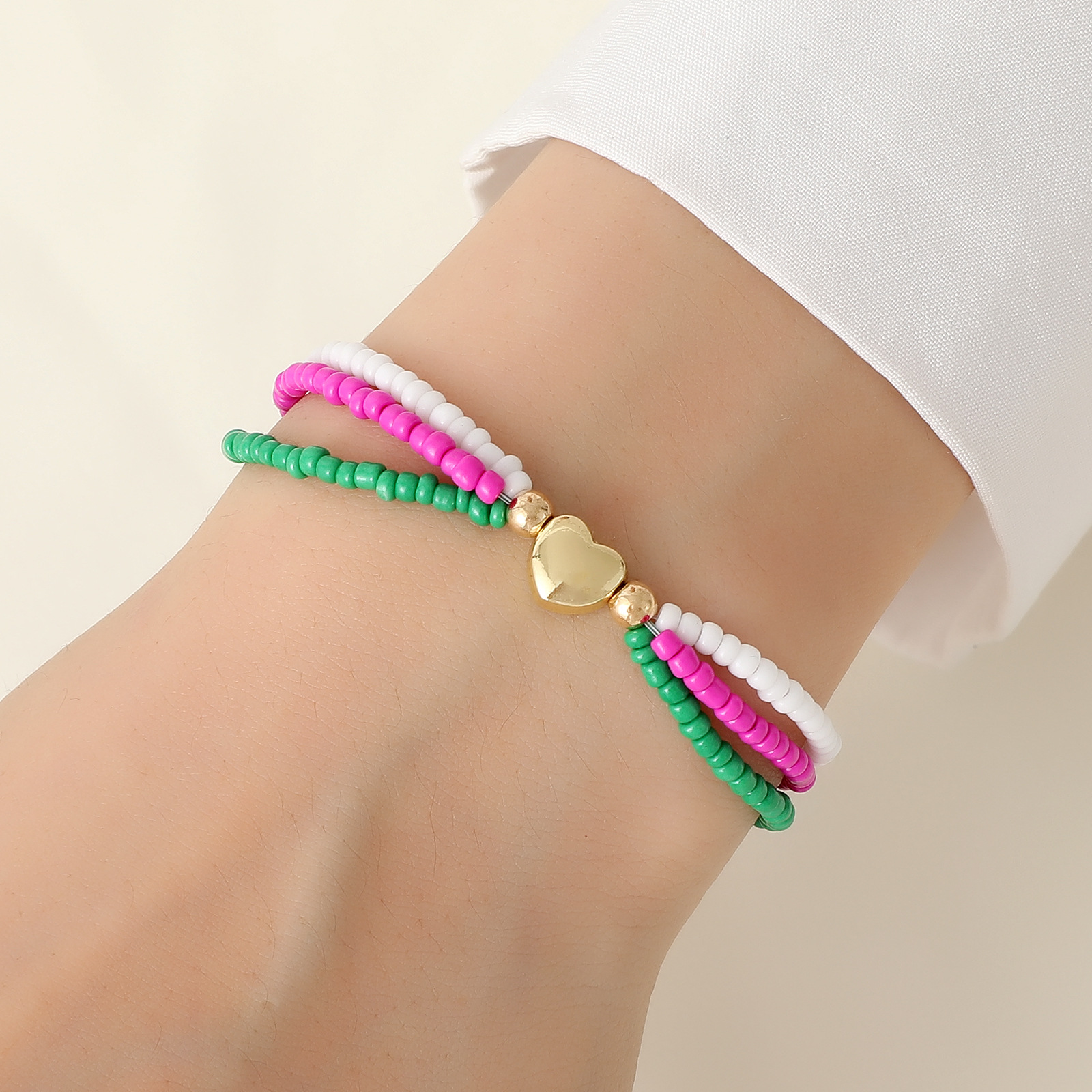 9:green bracelet