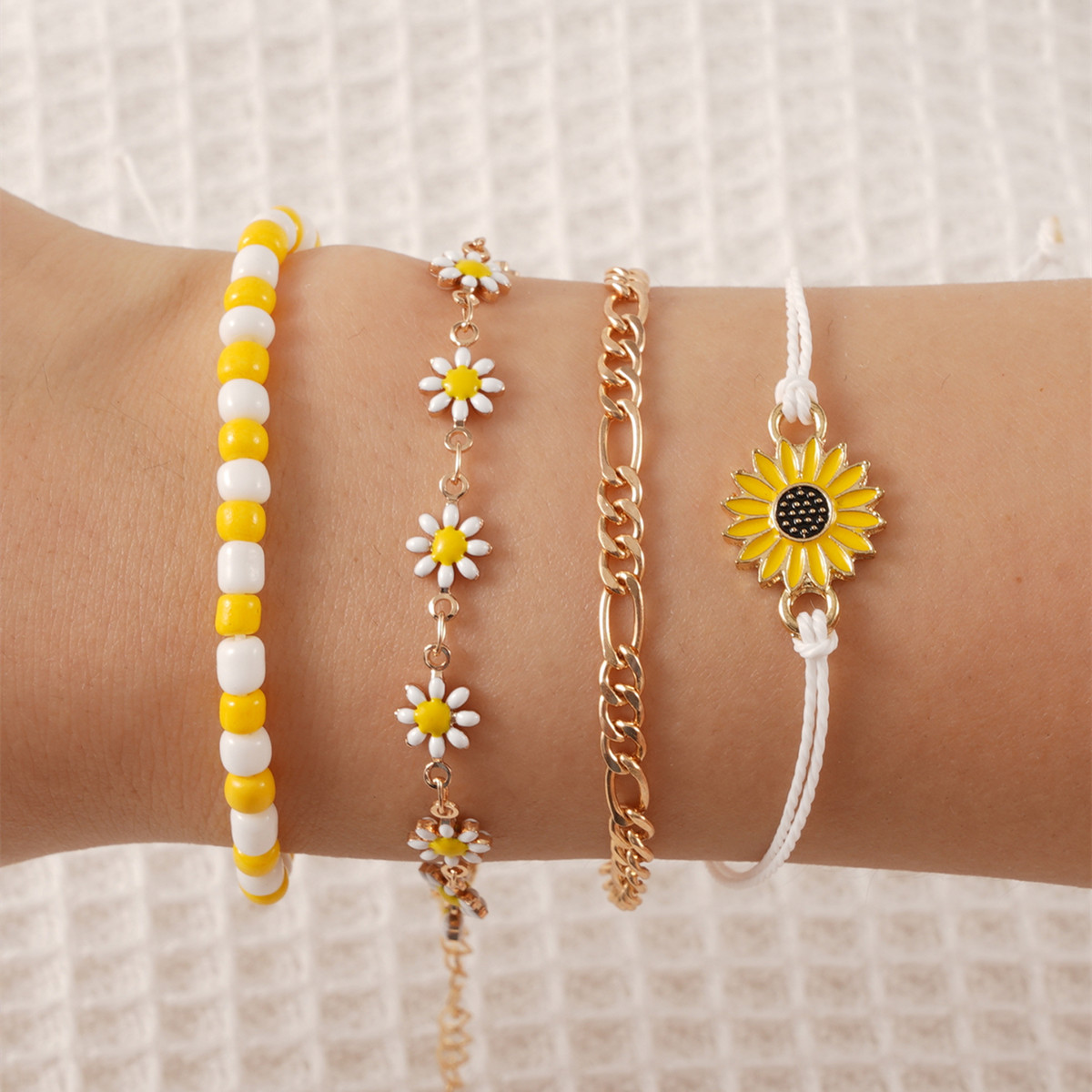 8:yellow - Bracelet