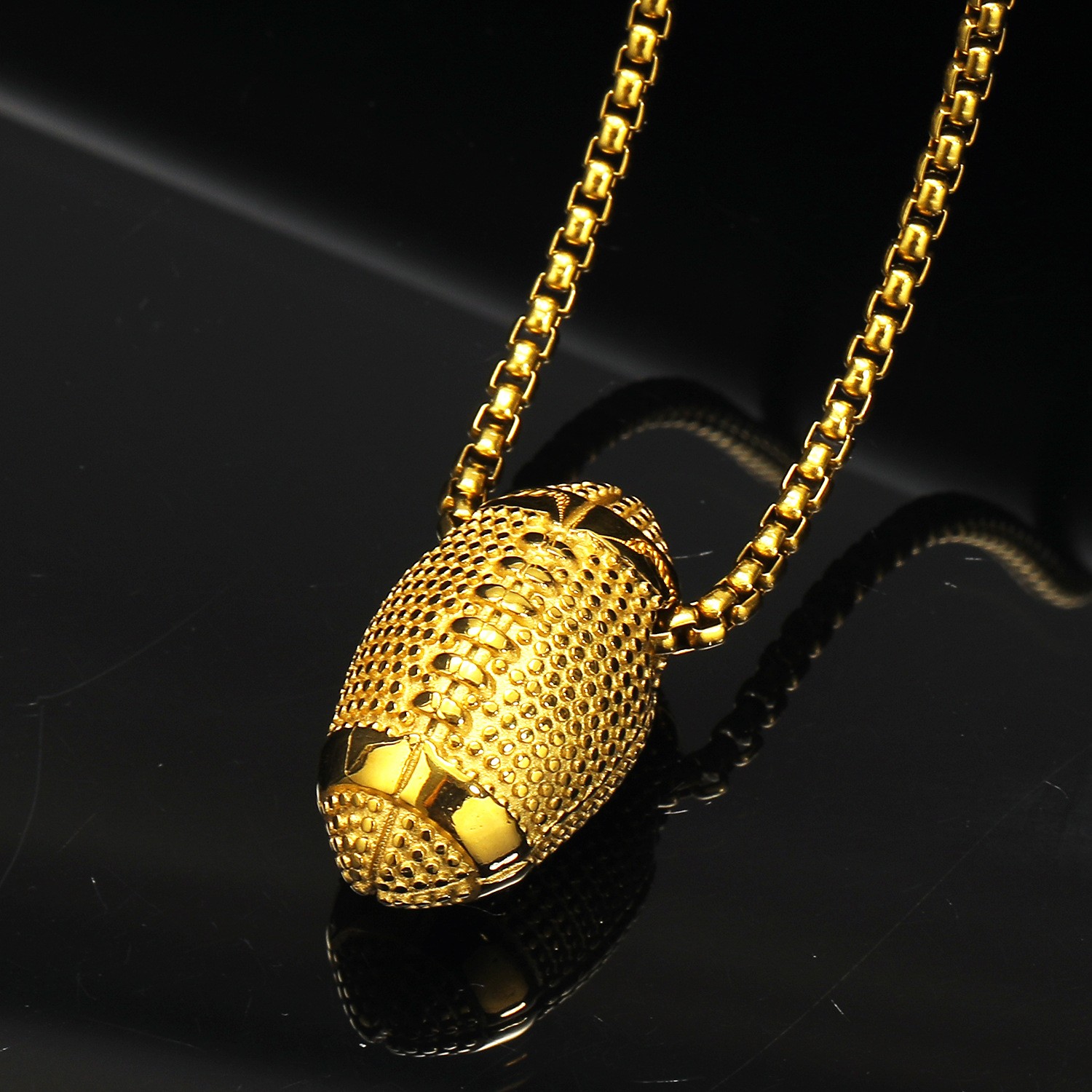 Gold pendant