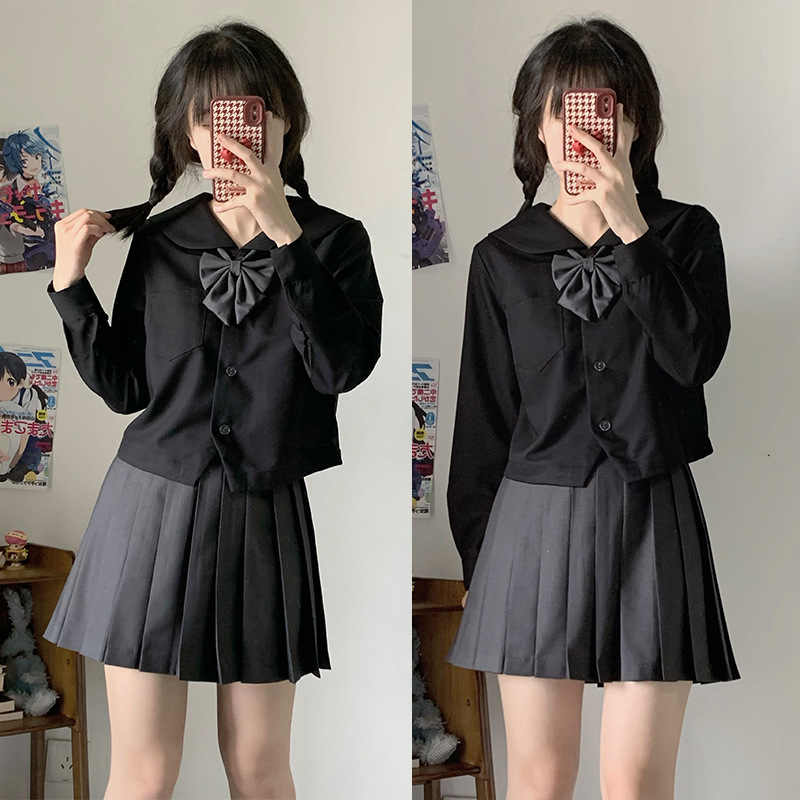 Sapporo front (Black long sleeve   dark grey skirt   dark grey bow tie)