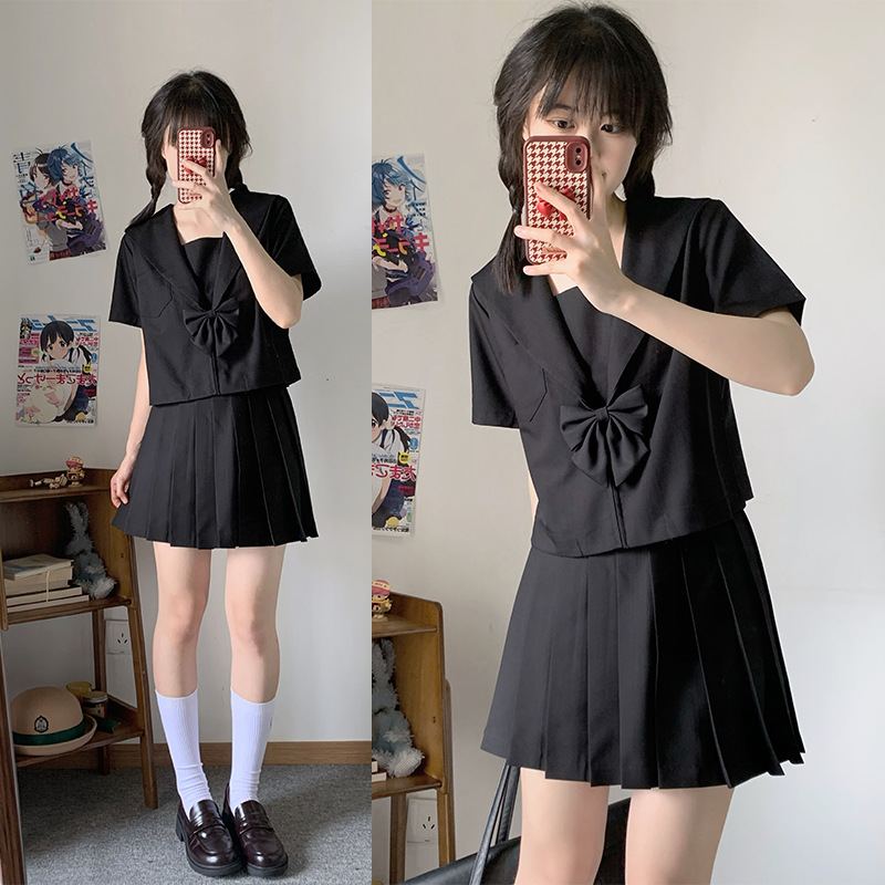 Nagoya skirt (Black short sleeve   black skirt   black bow tie)