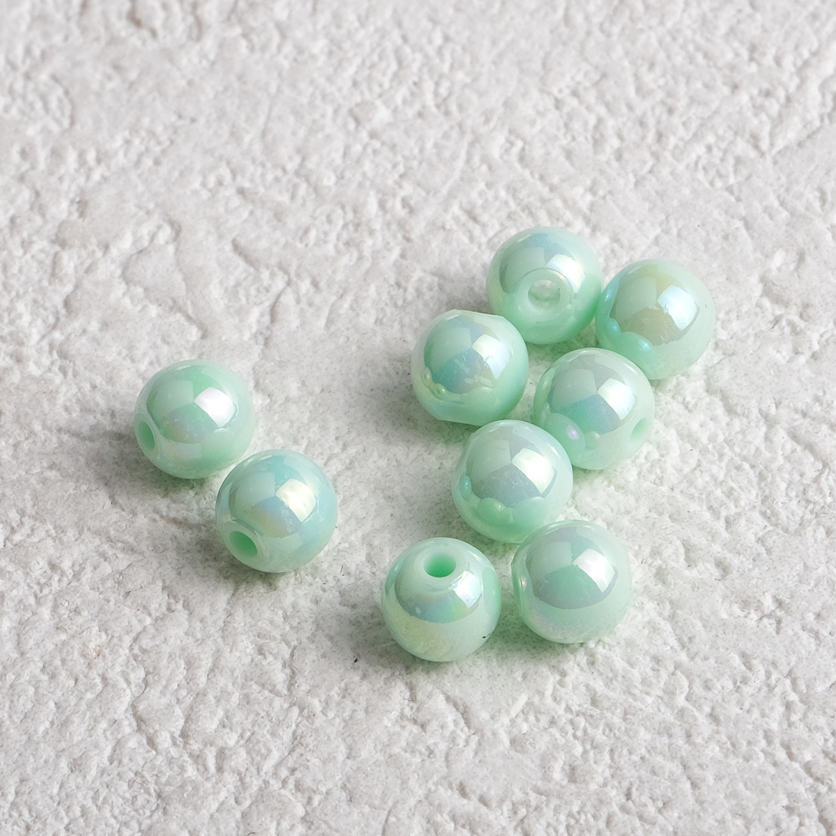 light green 6mm (about 4000 pieces)