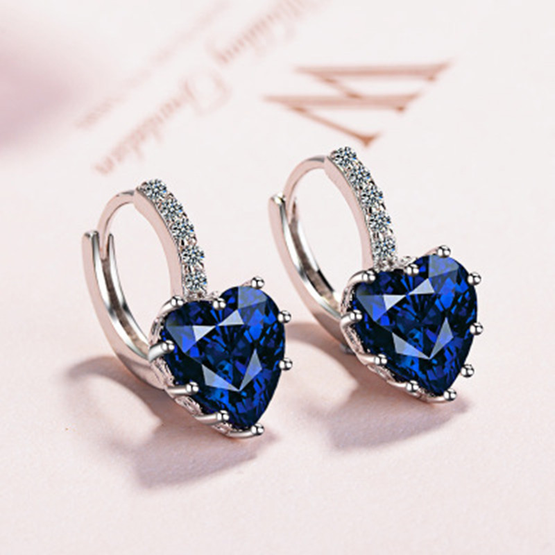 6:Deep blue diamond ear buckle [white gold]]