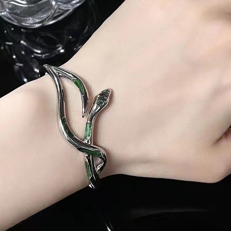 1:Green snake bracelet