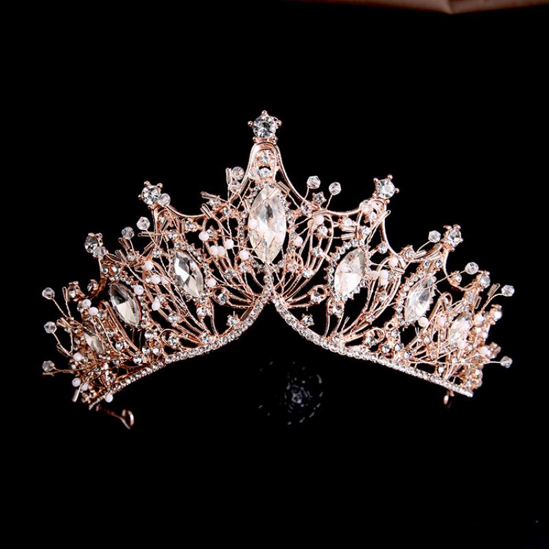 6:Rose Gold White Diamond Crown