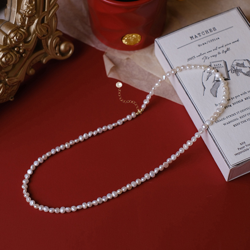 2:Single 5-6mm diameter pearl necklace