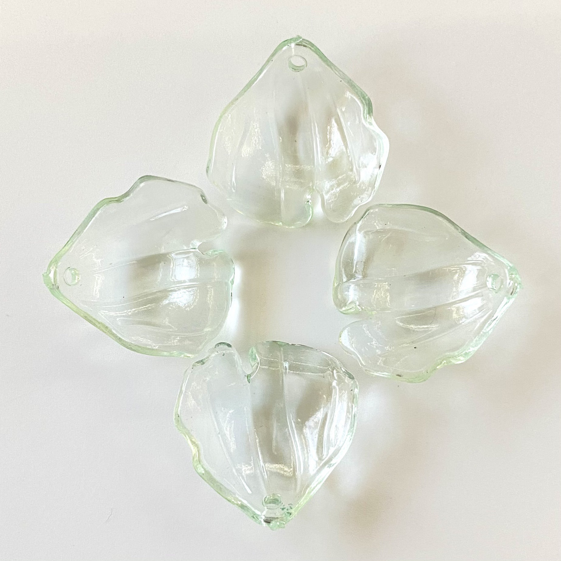 11:Transparent light green