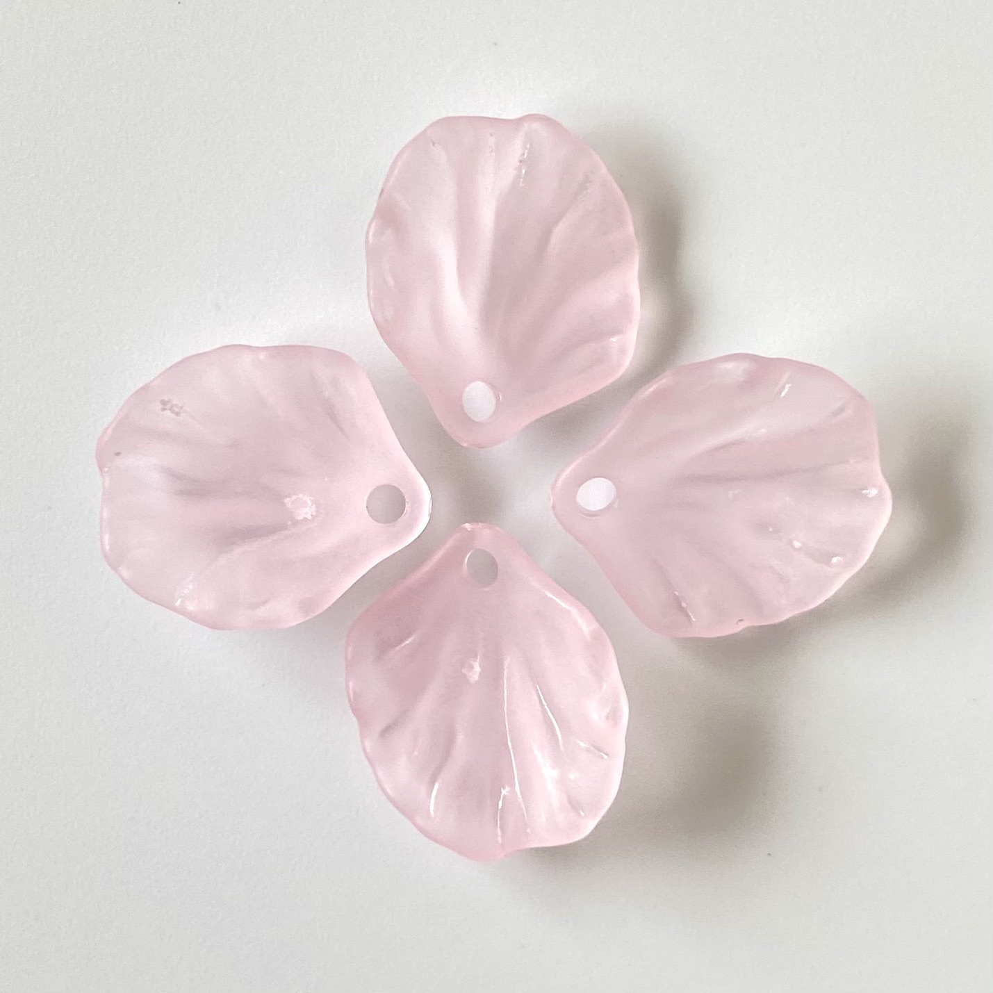 Light pink 15x17mm,hole 1.2mm,1440 PCS/bag