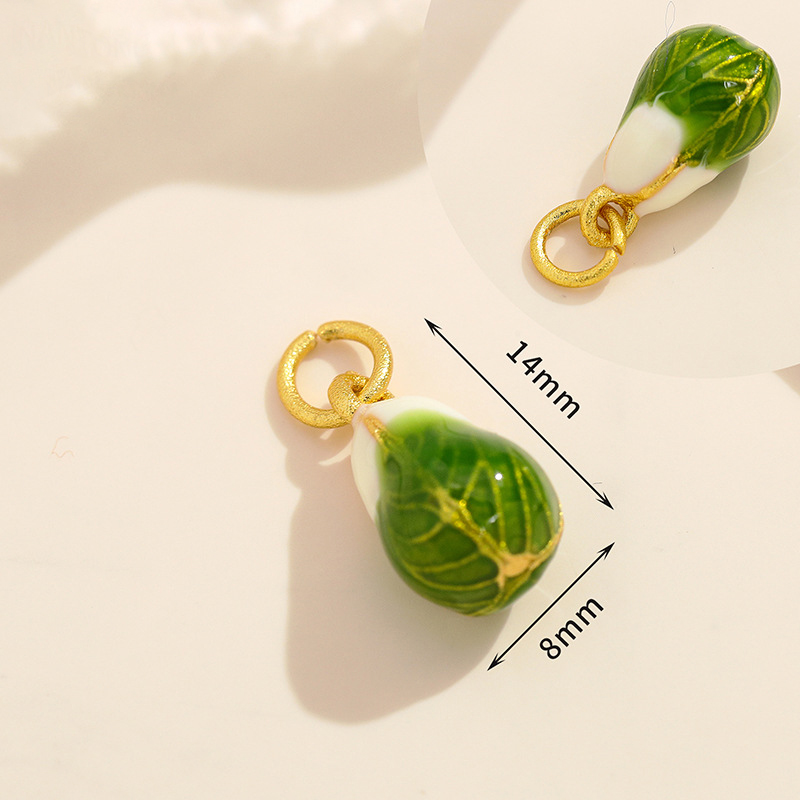 6:6 pear cabbage pendant