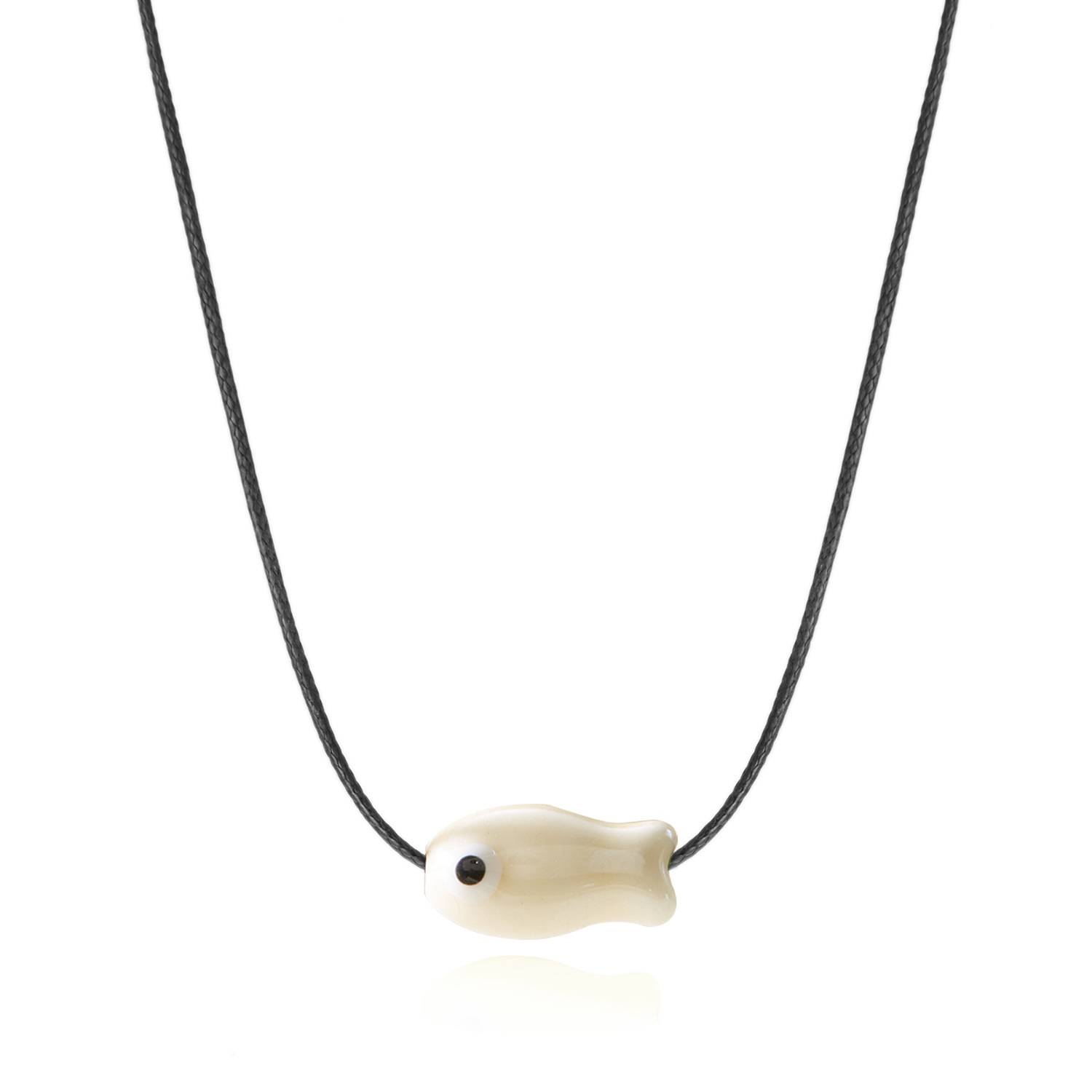 4:Beige-necklace