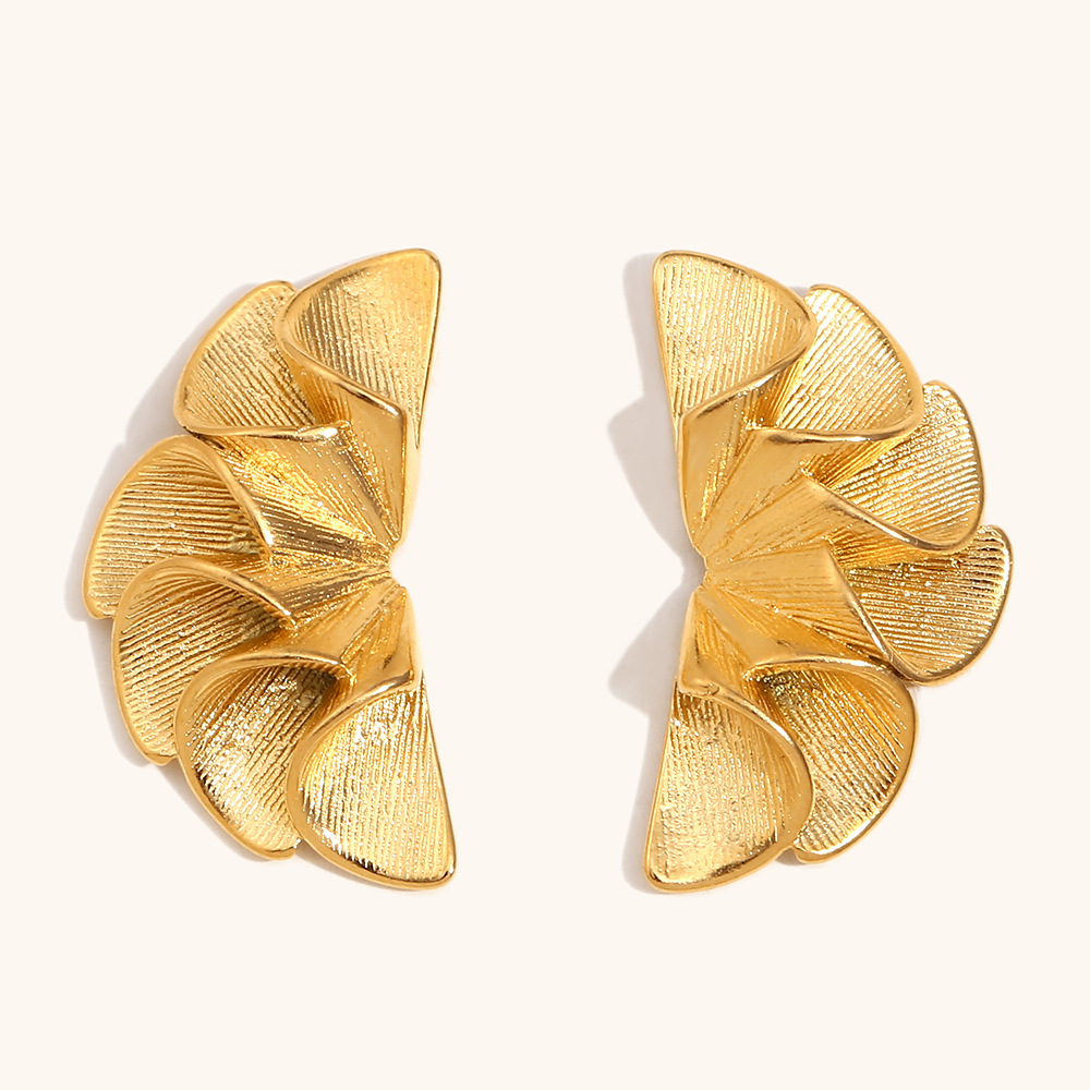 1:Pleated petal earrings-gold