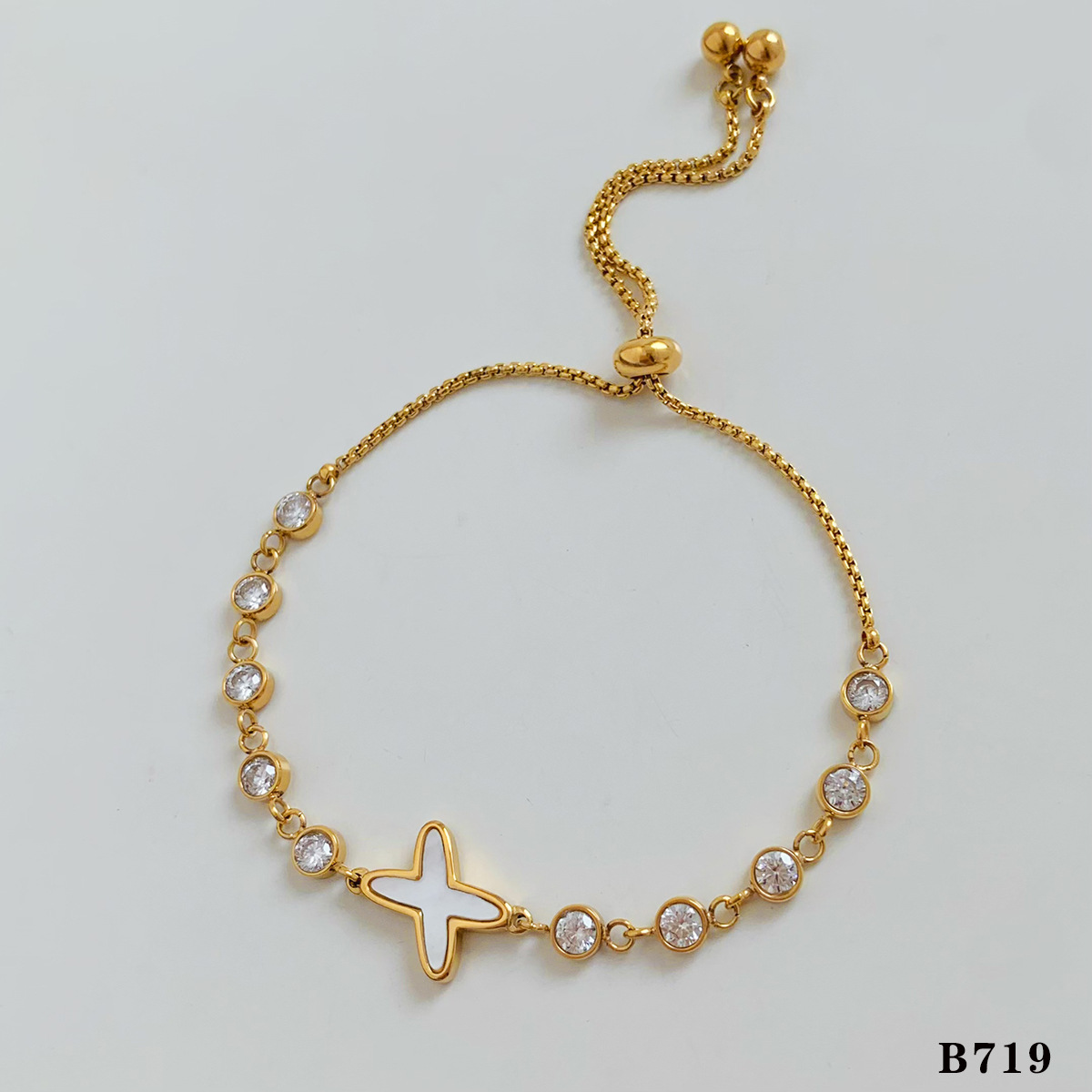 Gold Bracelet (B719)