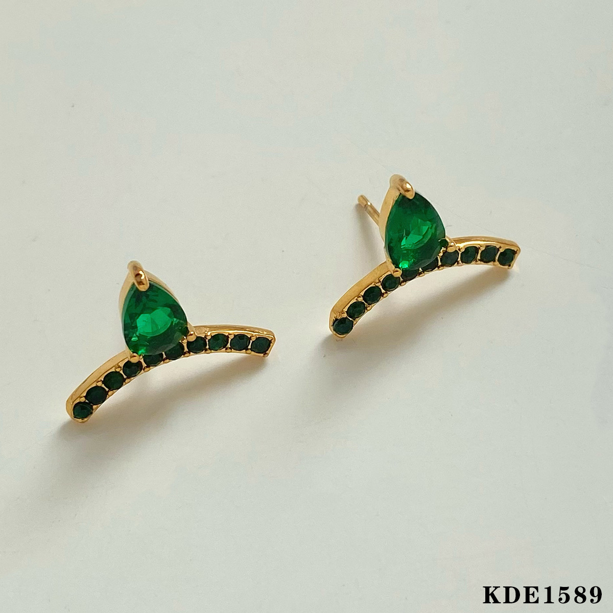 3:KDE1589 Gold Green Zirconium