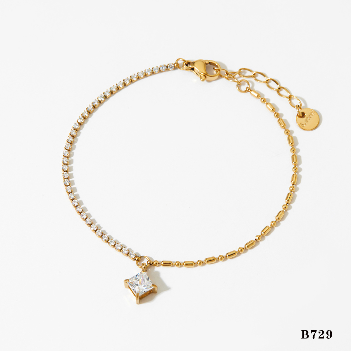 3:Gold bracelet (b729)