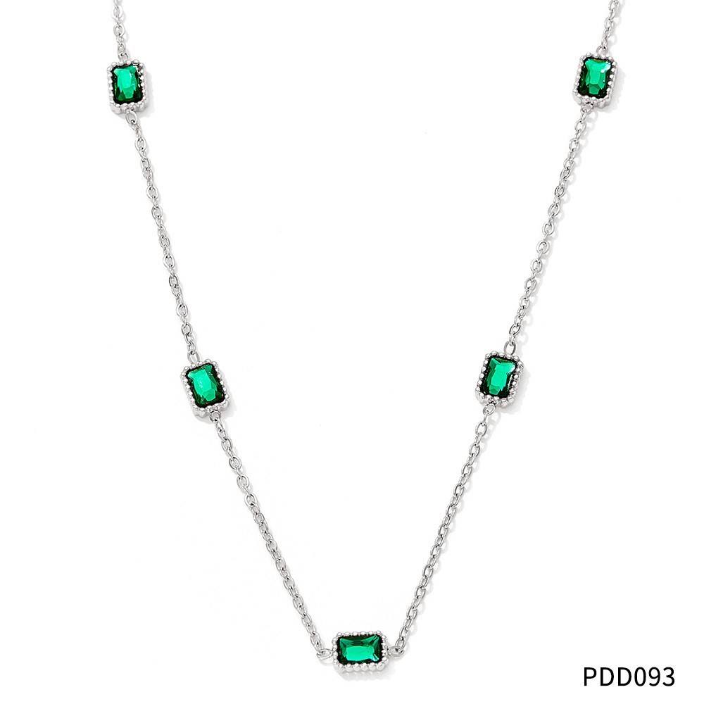 Green zirconium silver necklace