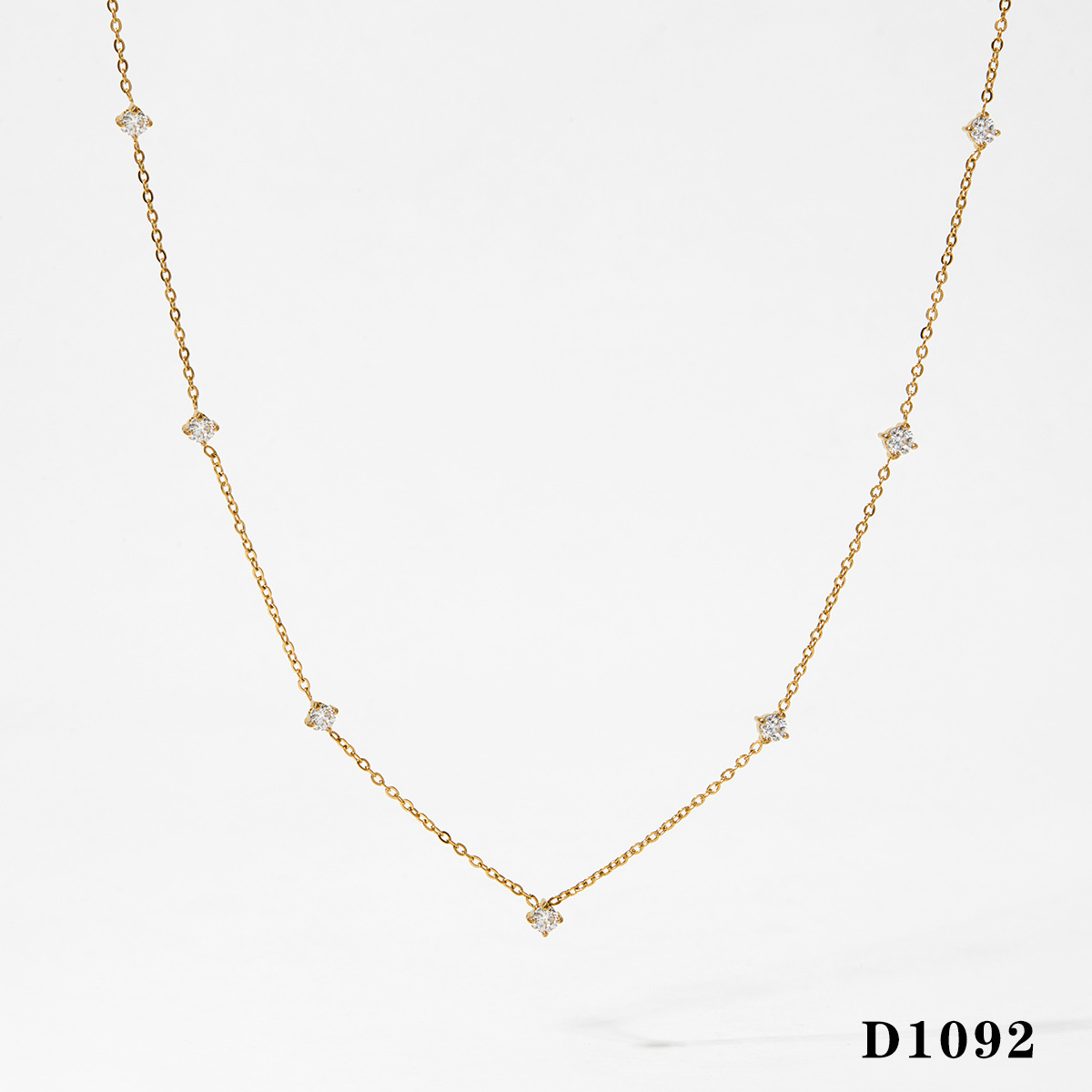 1:Gold necklace (d1092)