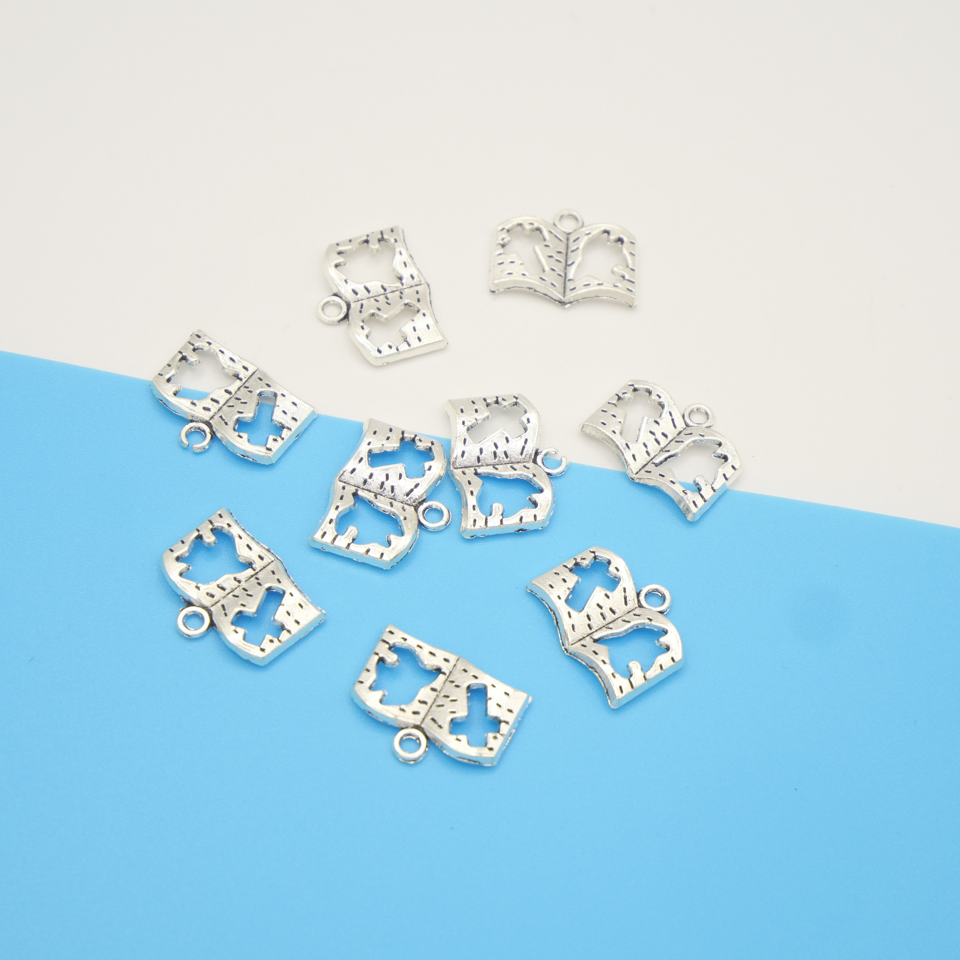 2 couleur argent antique