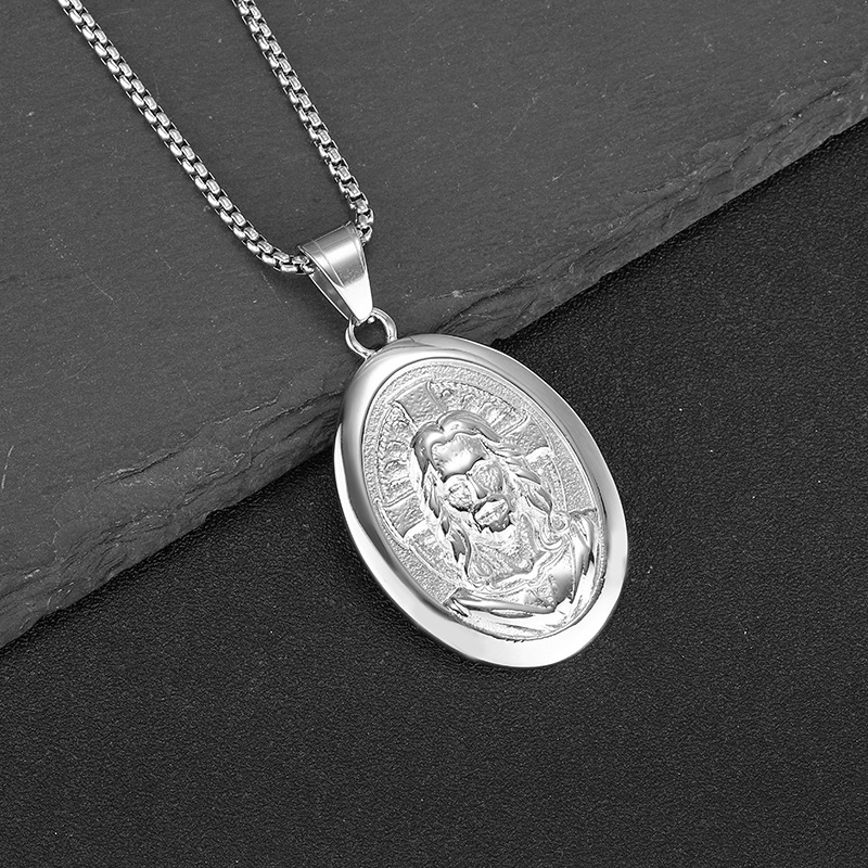 silver single pendant