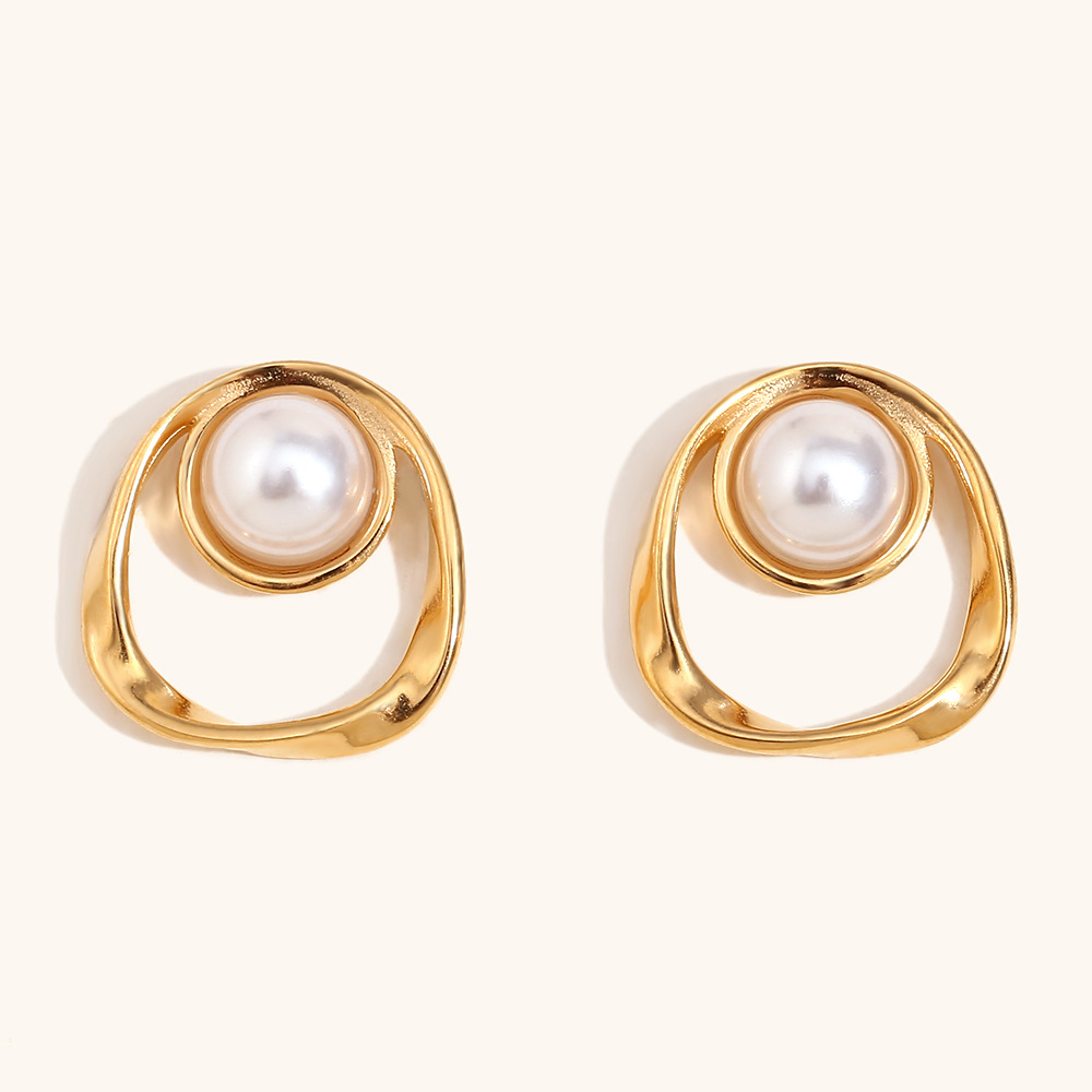 5:Irregular round hollow imitation pearl earrings-gold