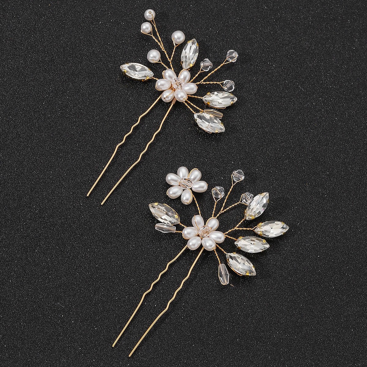 6:Style 2 pair of golden hairpins