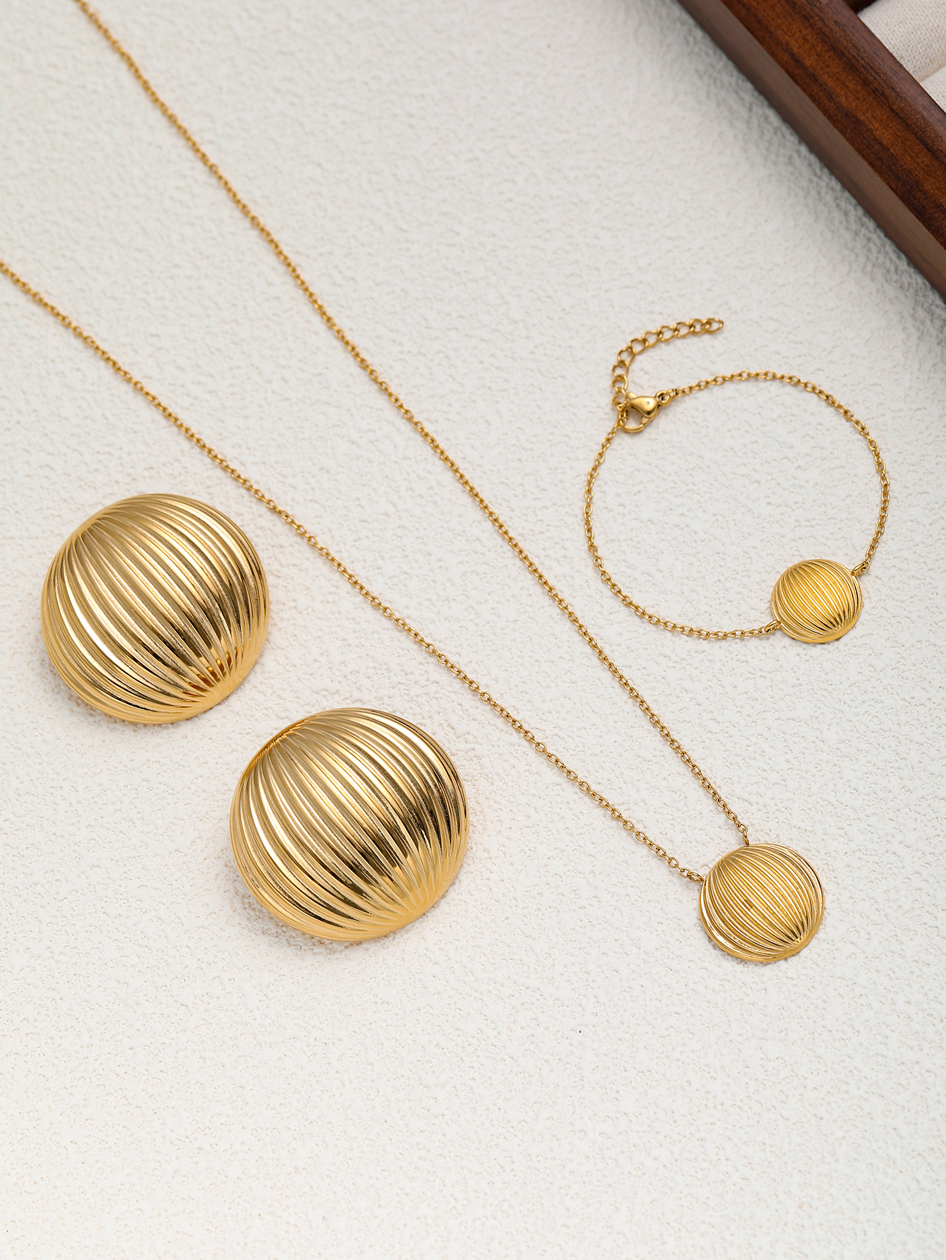 Gold set (Necklace)