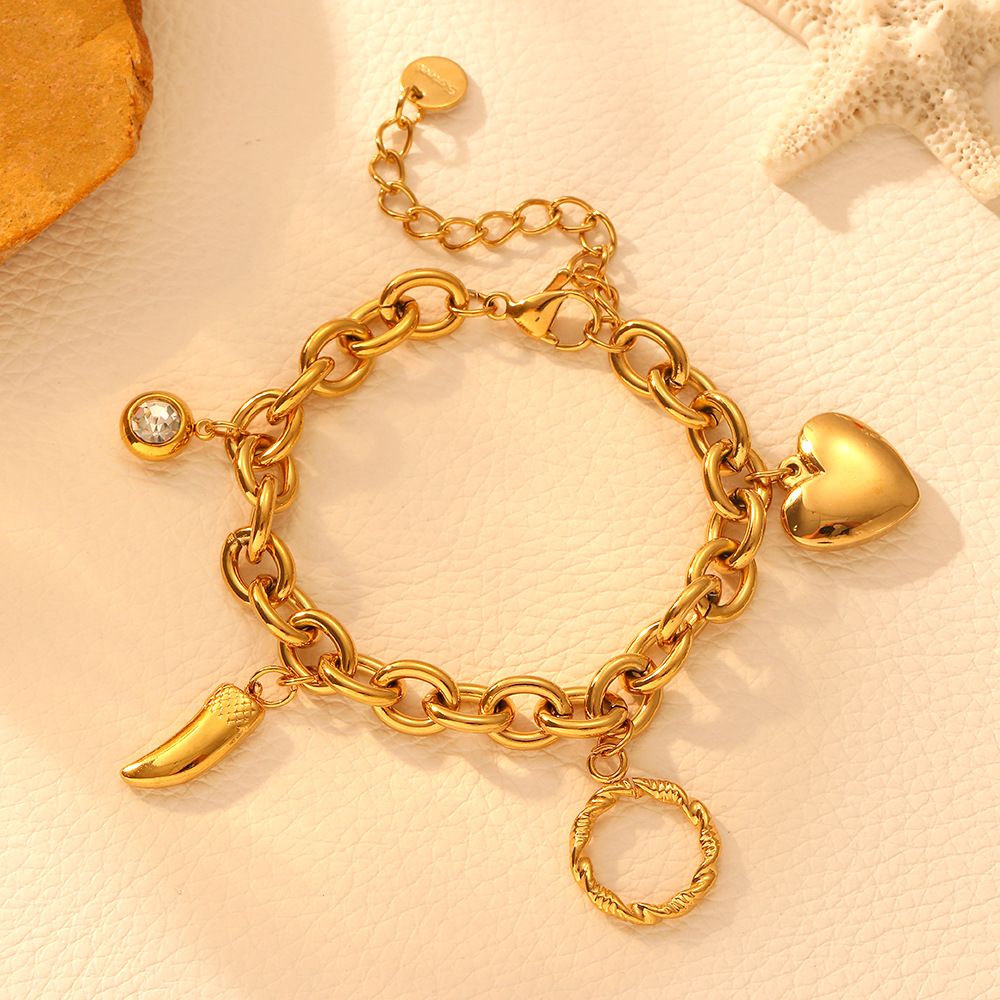 1:Gold bracelet