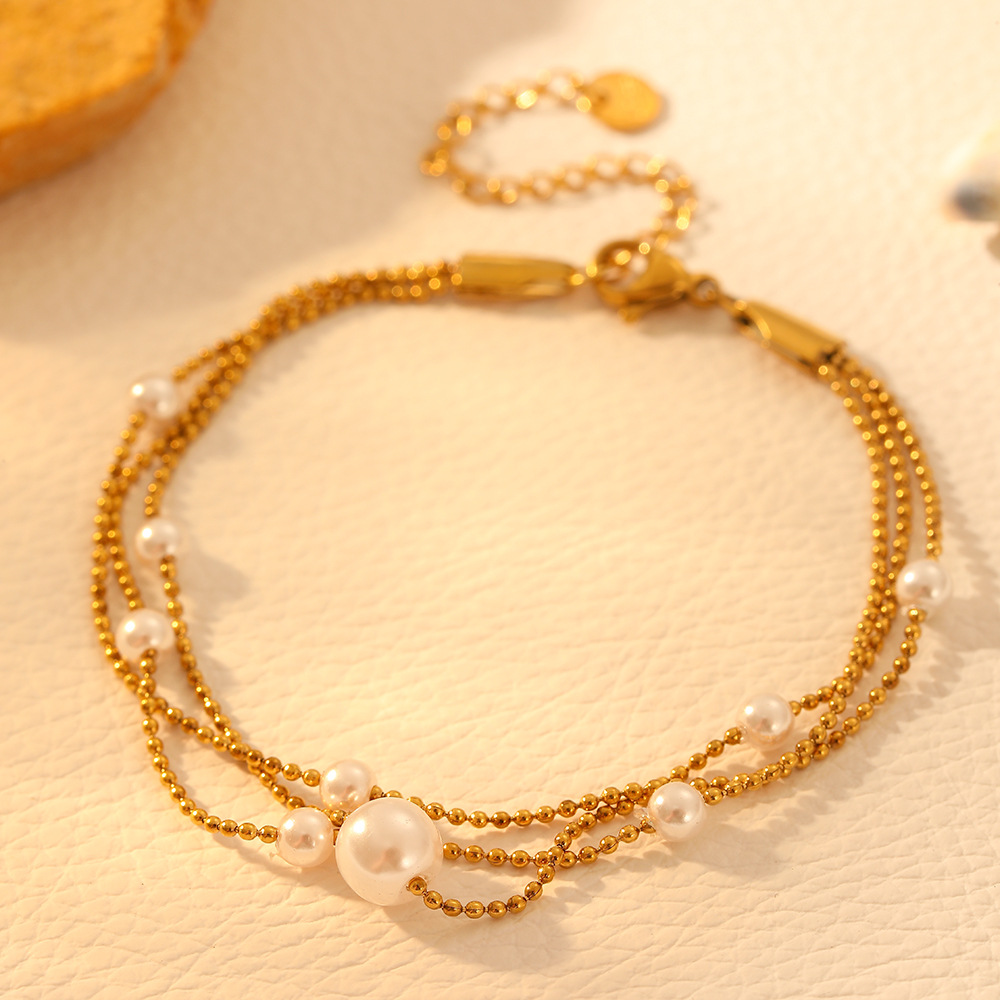 1:Gold pearl bracelet