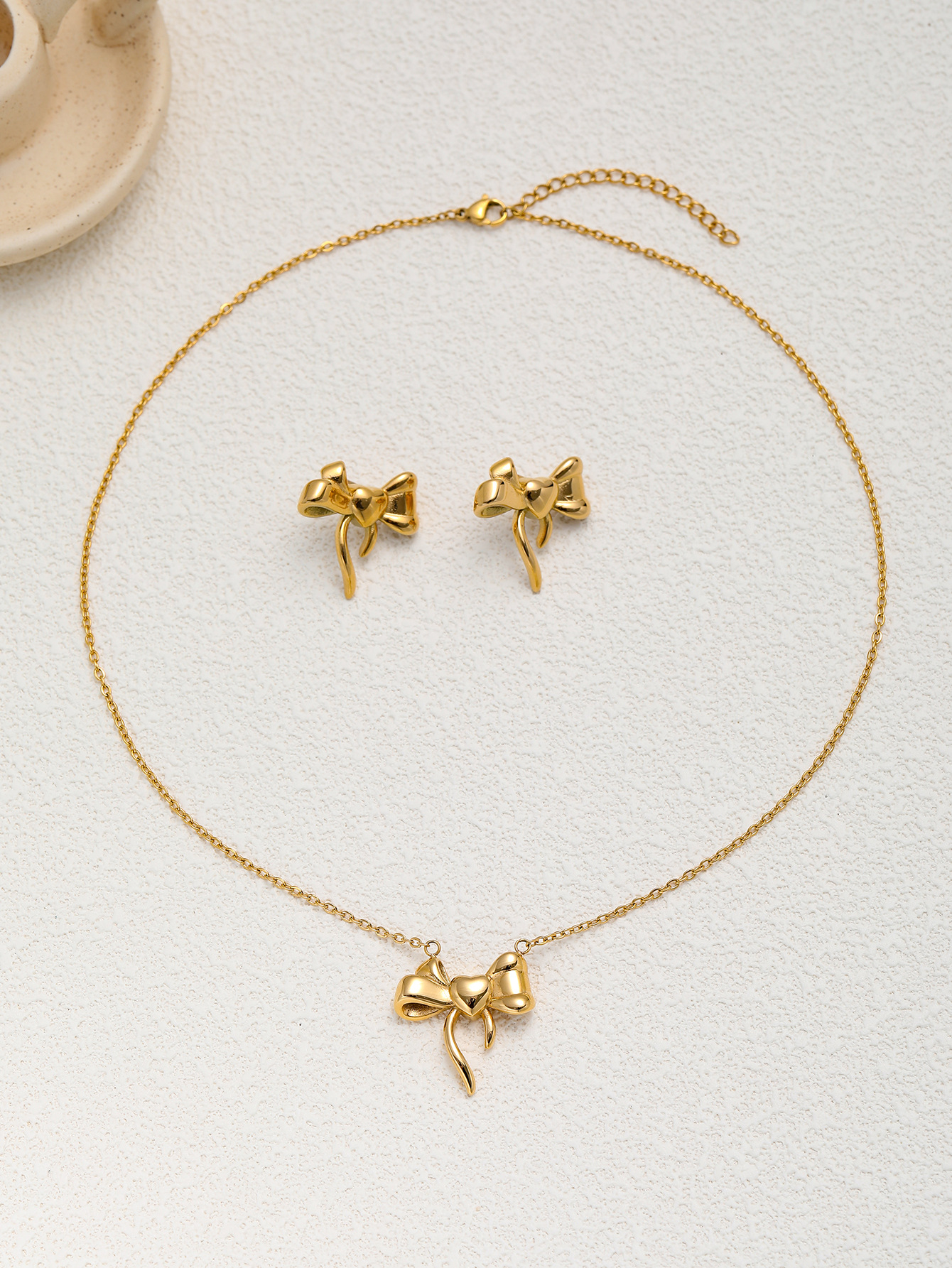 Gold set (Necklace) (Earrings)