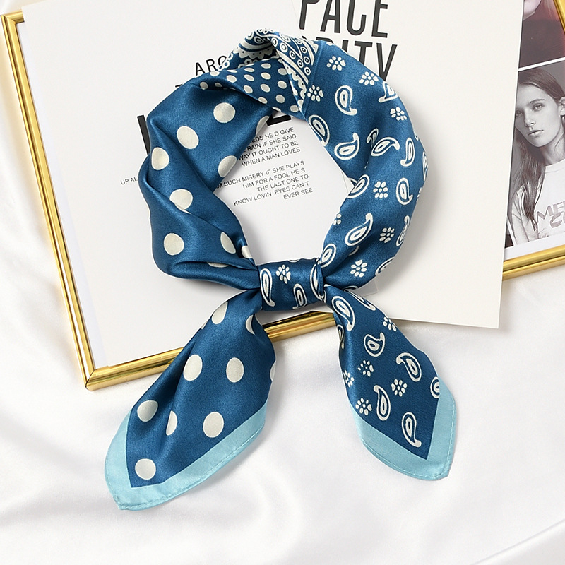 #409 size polka dot cashew sky blue edge