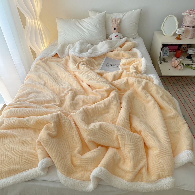 Gl rabbit velvet blanket-cream yellow