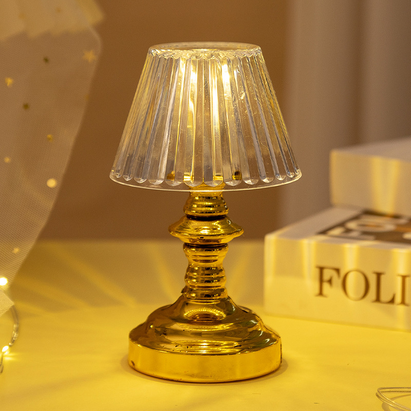 Gold Base table lamp-vertical stripes-8.5x8.5x14cm