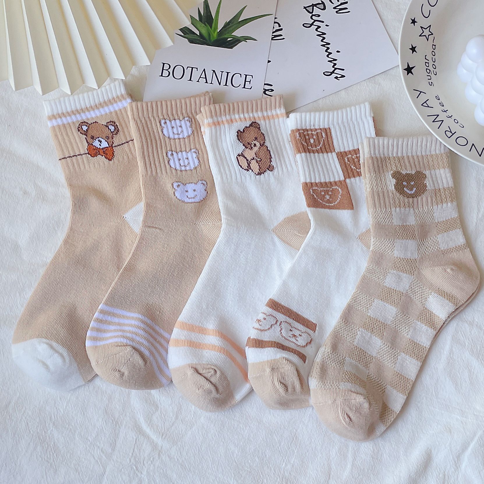 Milk tea bear tube socks