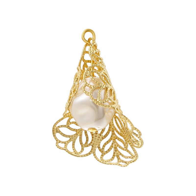 3:Vd1618 gold horn flower pendant