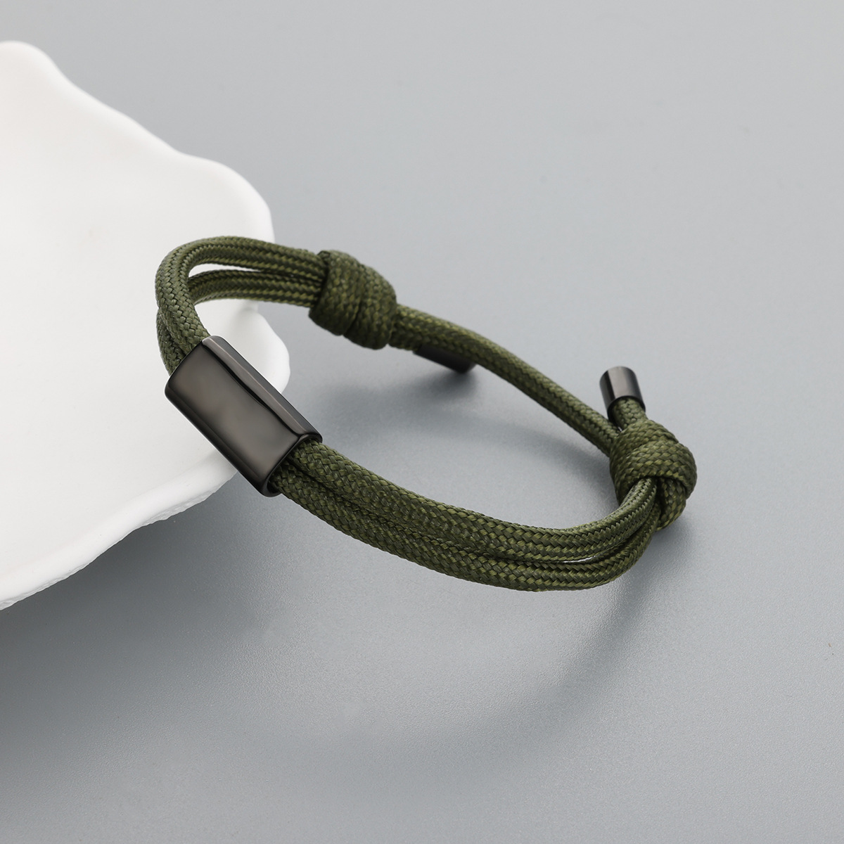 3:Army green black buckle