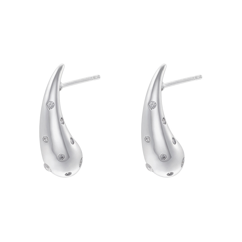 2:Ve1531 white gold water drop shape 1 pair