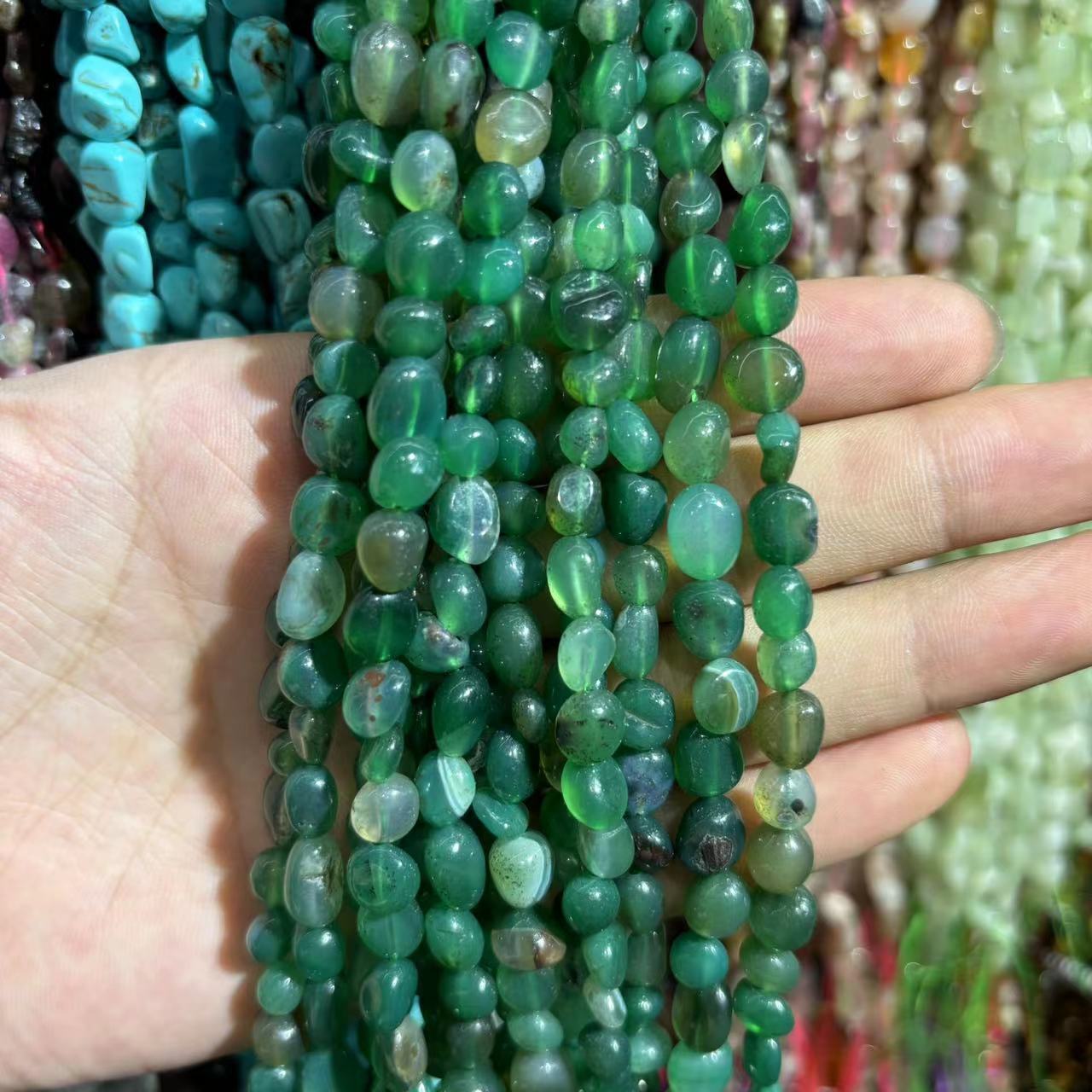 green agate 6-8mm (about 55 pieces)