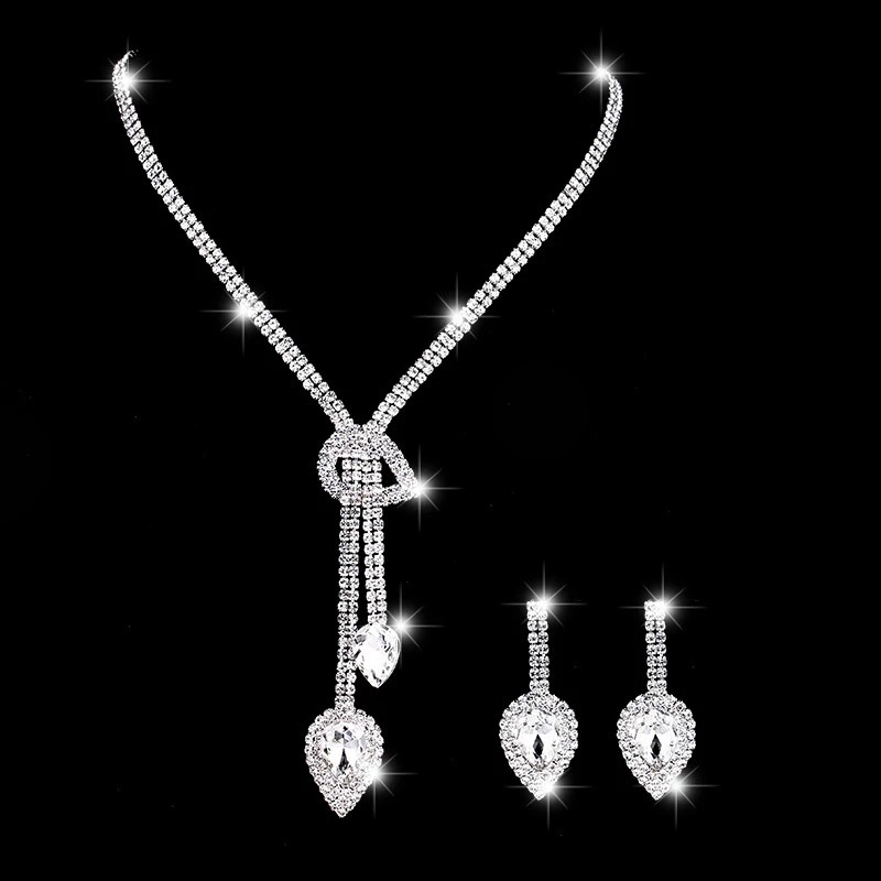 1:Necklace Earrings 2 Set White