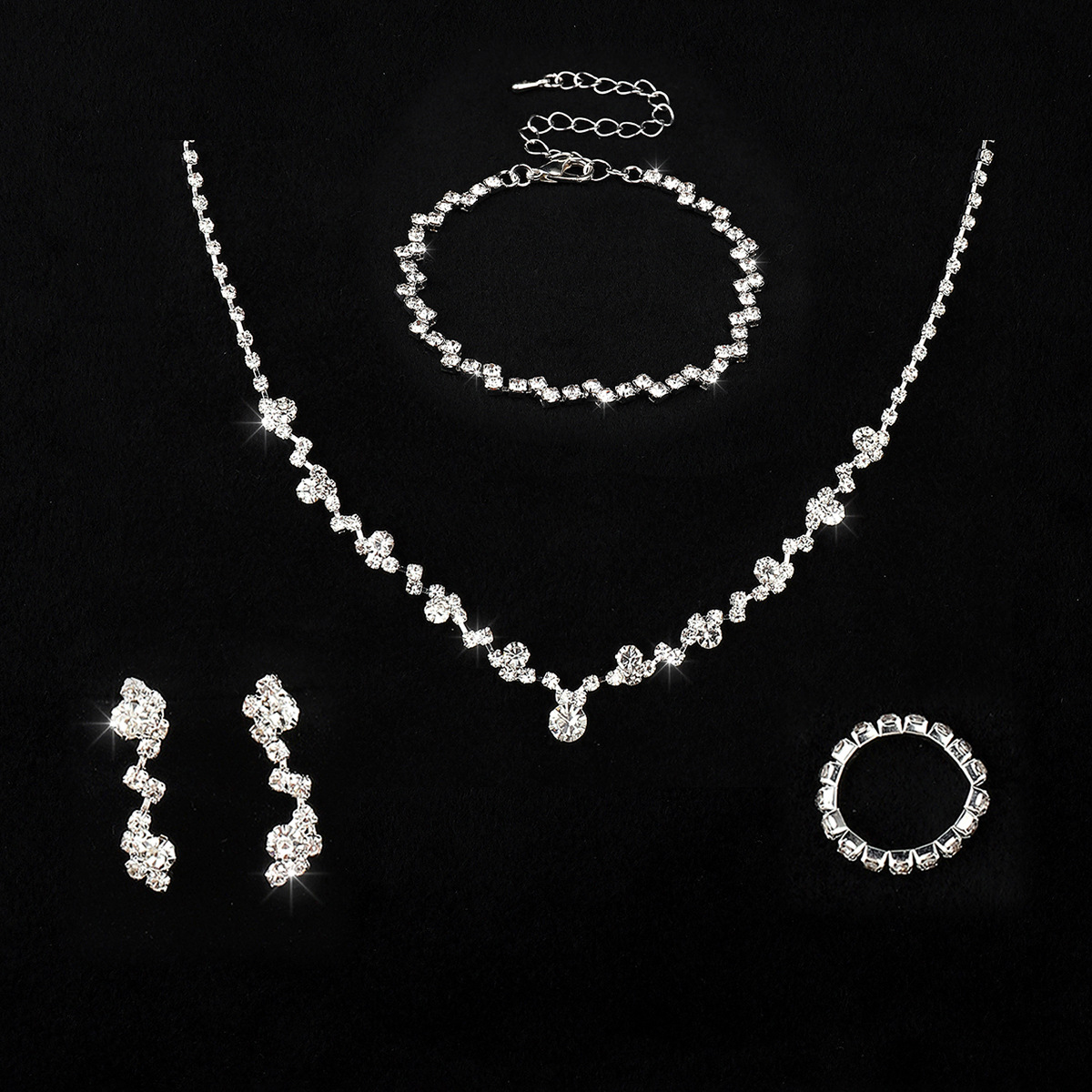 3:Silver four-piece set