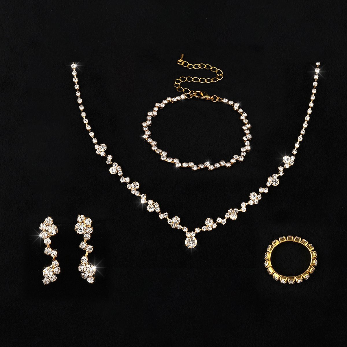 4:Gold four-piece set