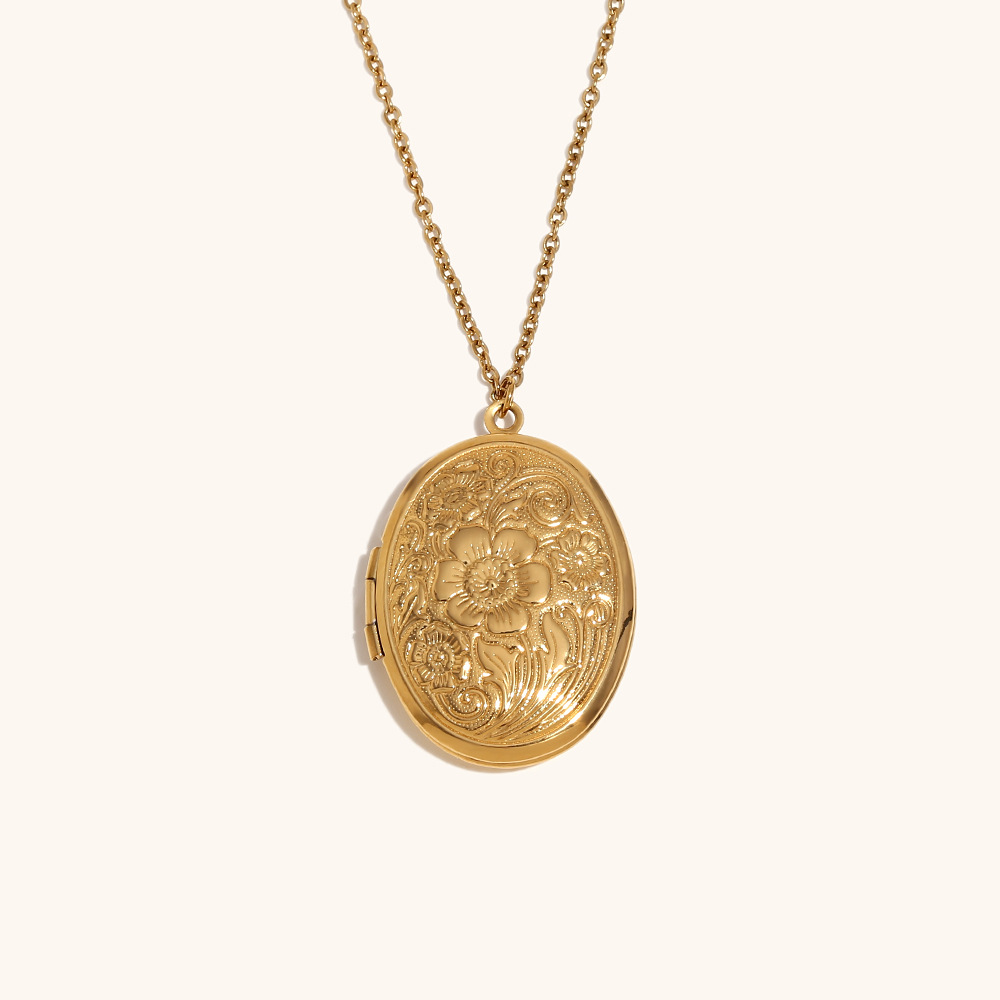 2:Daisy phase box pendant necklace-gold