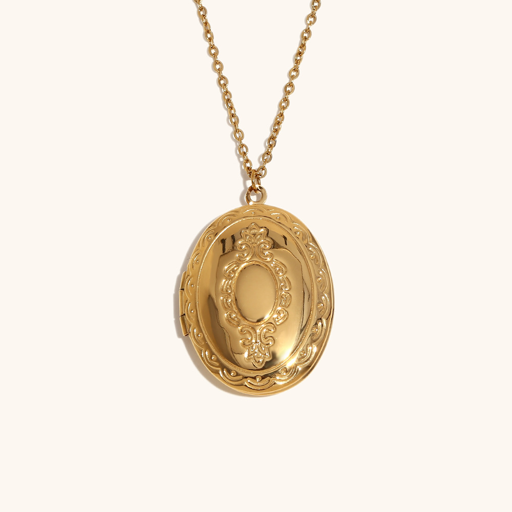 3:Mirror photo box pendant necklace-gold