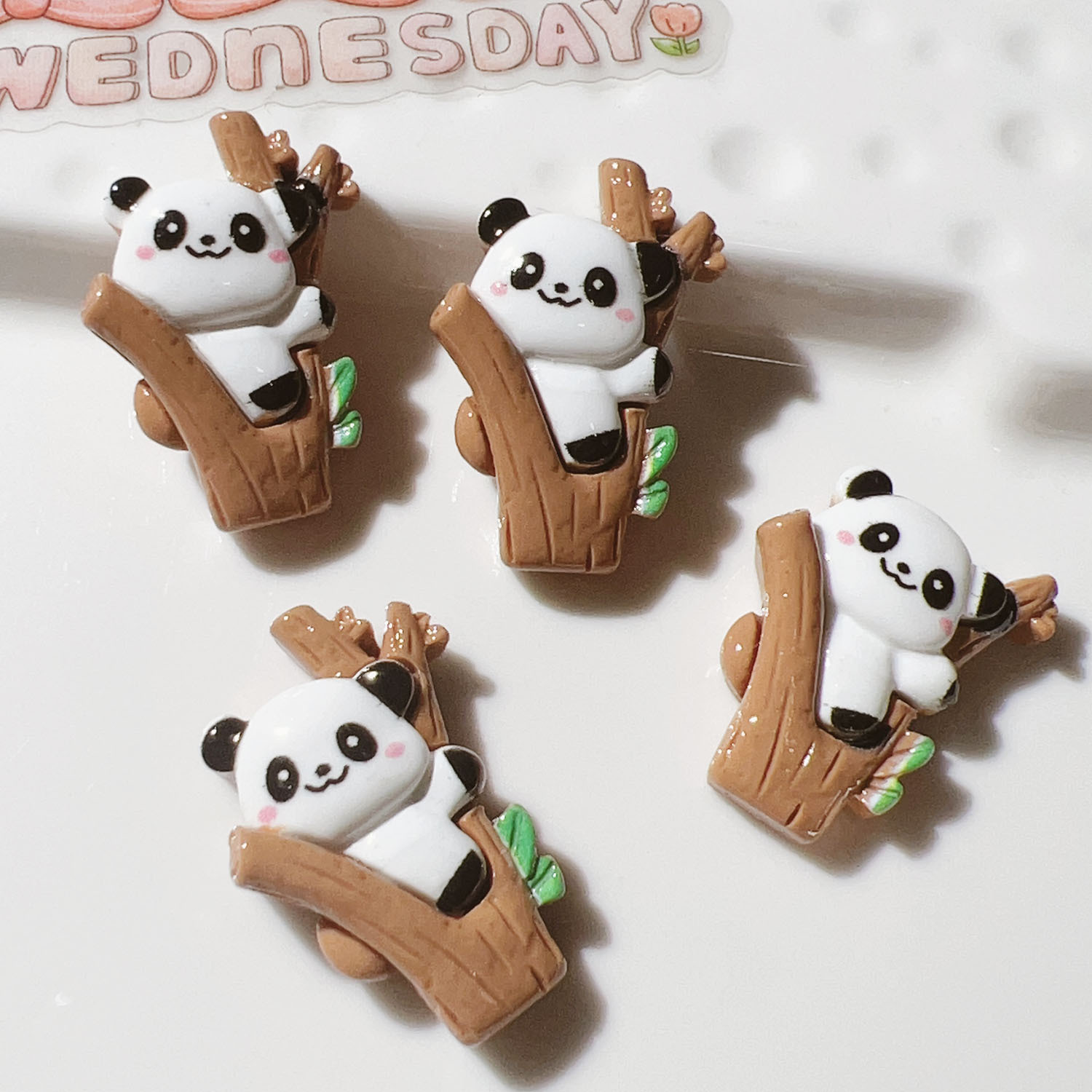 6:Panda climbing tree