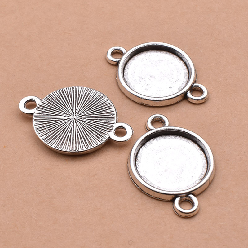 2:アンティークシルバー色