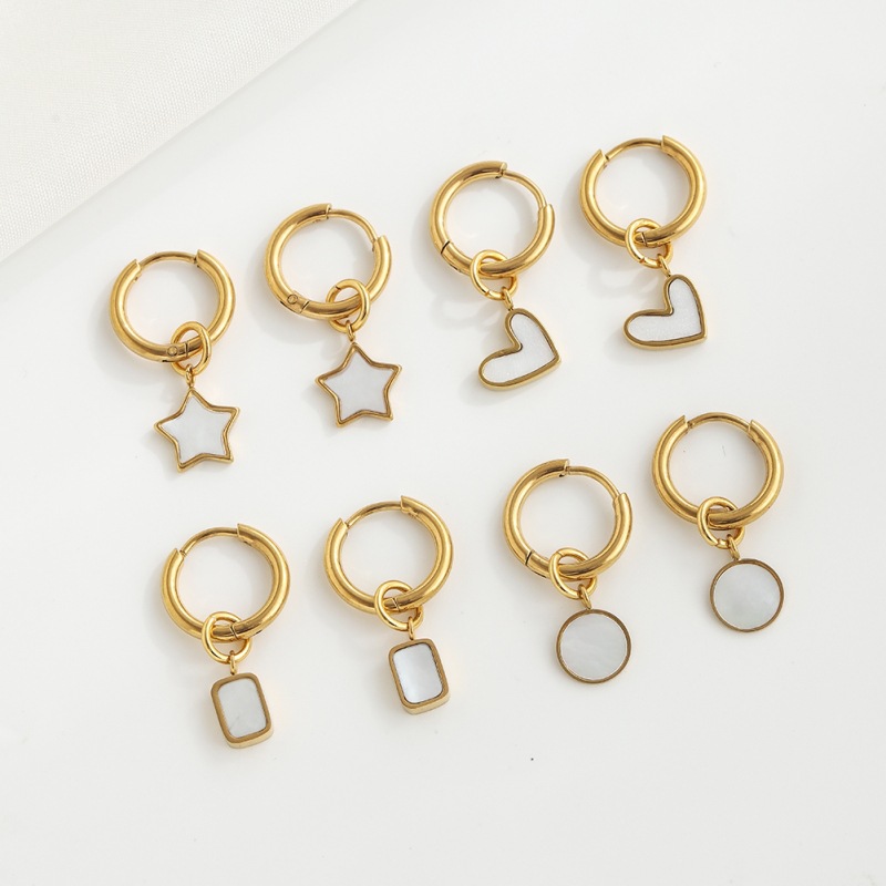 2:EA2033 round ear ring   Love