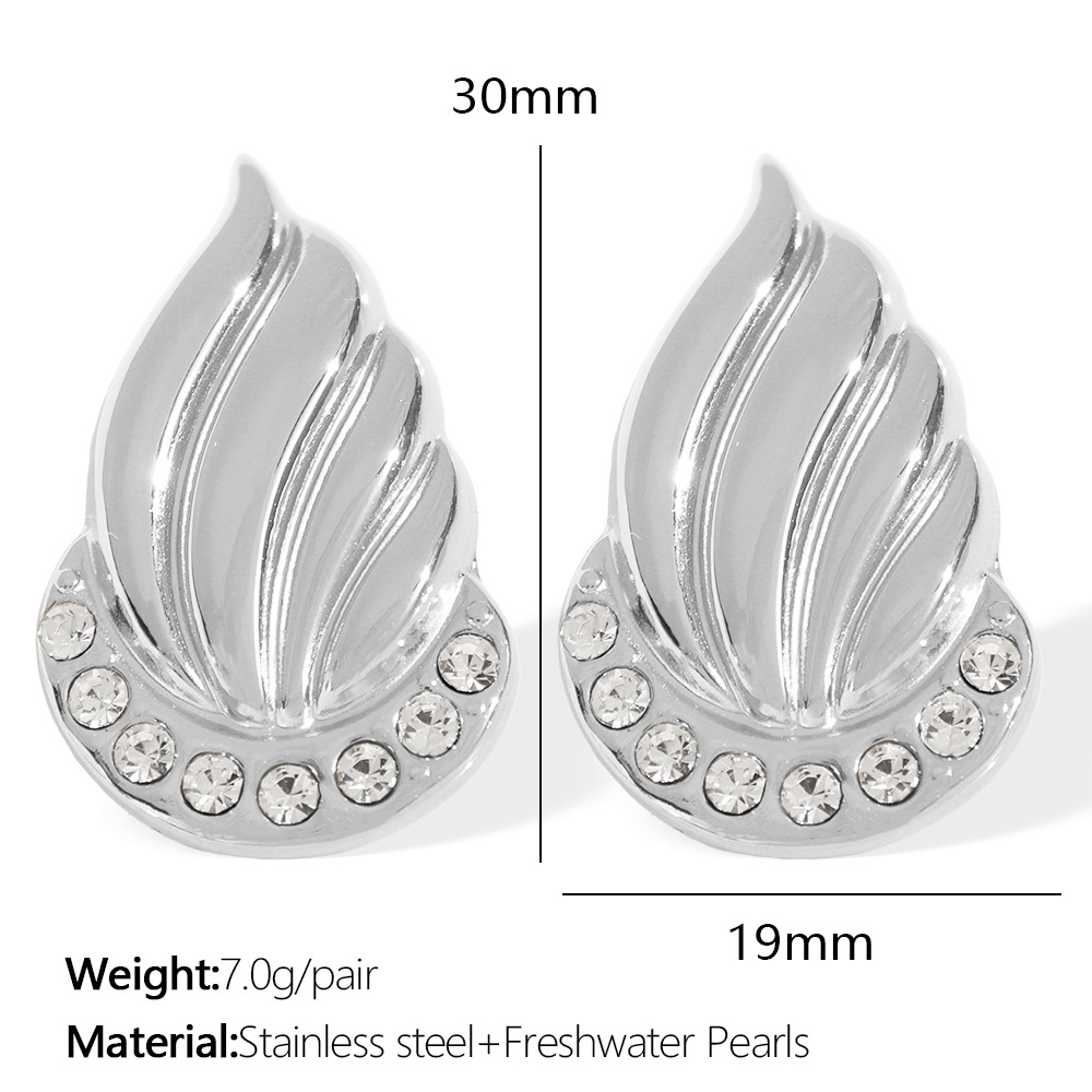 4:Eh812 white diamond silver earrings