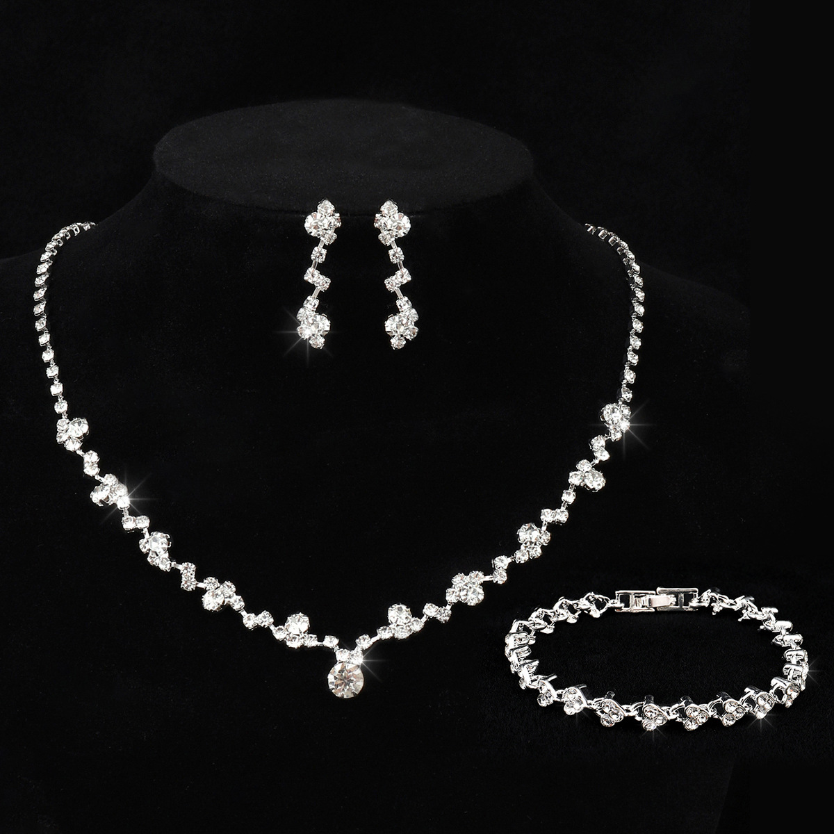 1:Silver three-piece set