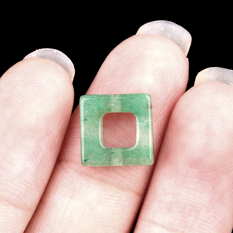 Green aventurine (10mm square)