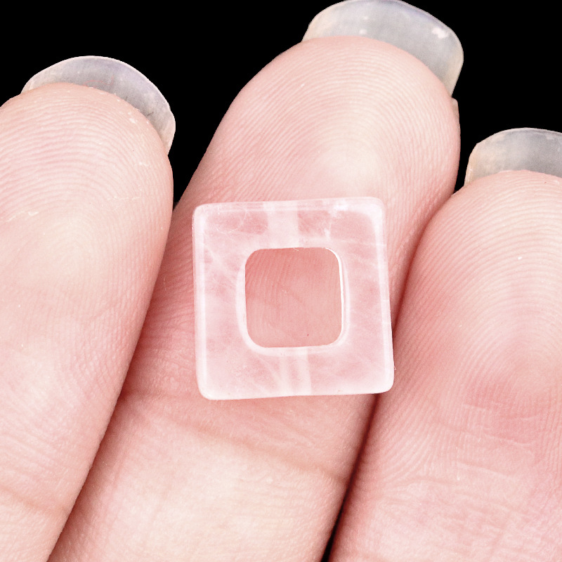 13:Pink crystal (10mm square)