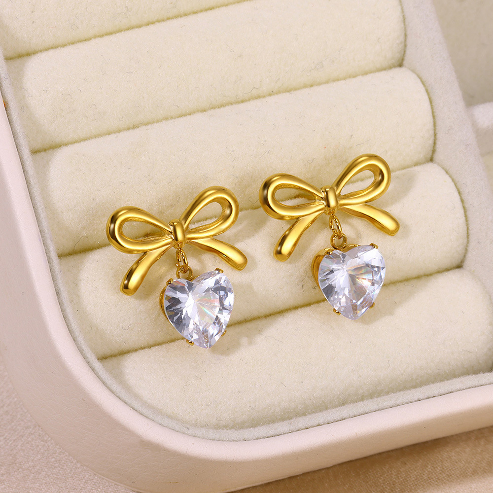 3:Love bow zircon stud earrings